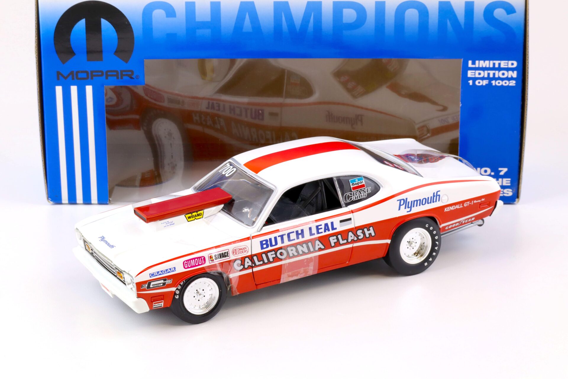 ID 74706 orig.jpg 1:18 ERL 1973 Plymouth Duster BUTCH LEAL MOPAR California Flash red/ white