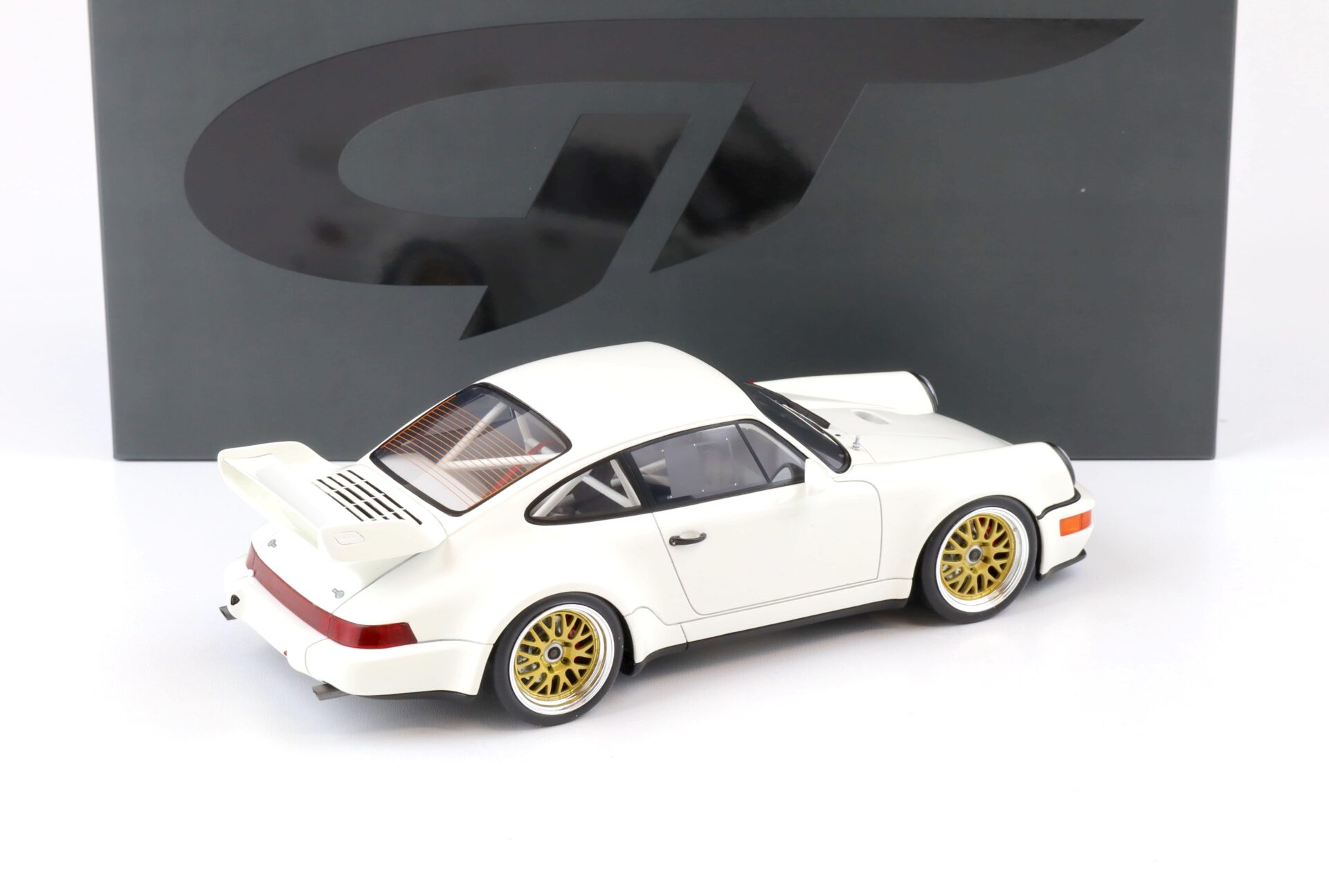 1:18 GT Spirit GT716 Porsche 911 (964) RSR Coupe white 1993
