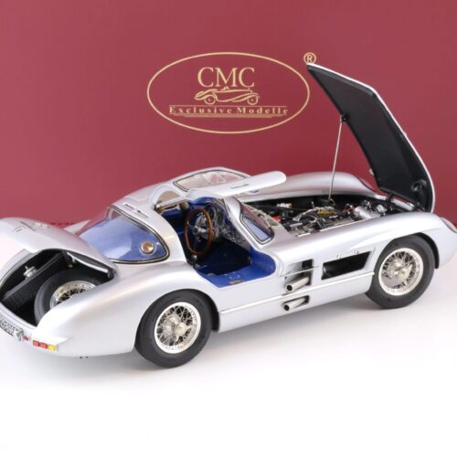 1:18 CMC Mercedes 300 SLR Uhlenhaut Coupe 1955 silver/ blue interior M-243