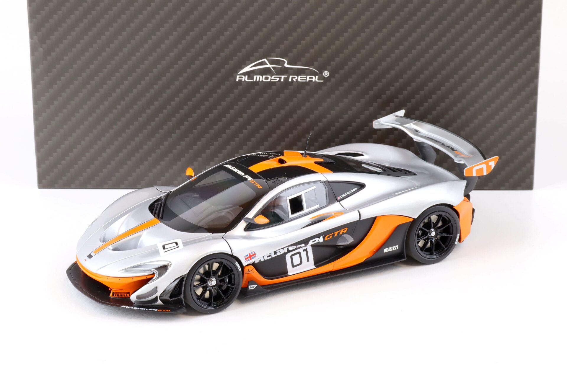1:18 Almost Real McLAREN P1 GTR Design Concept #01 silver/black/orange