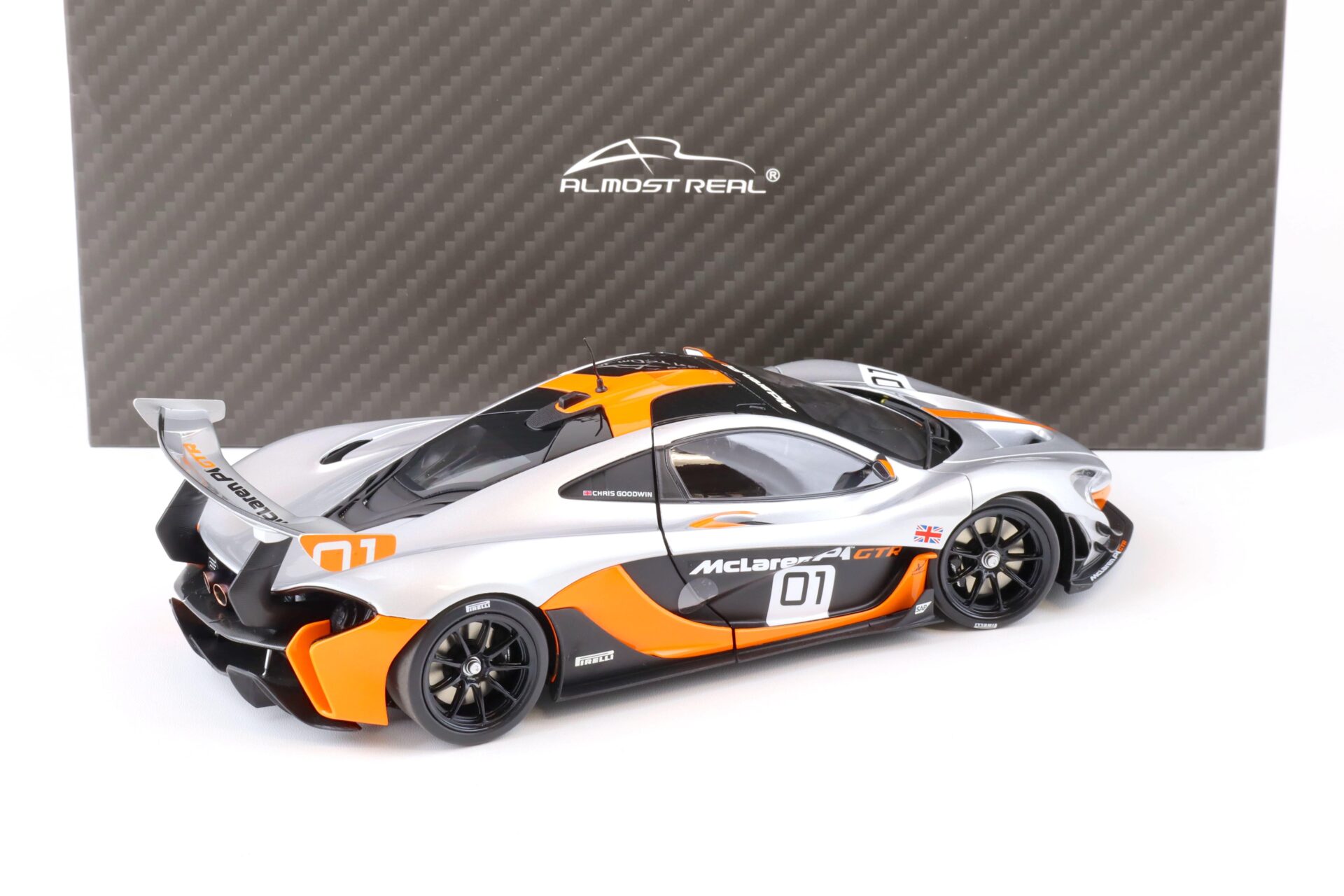 1:18 Almost Real McLAREN P1 GTR Design Concept #01 silver/black/orange