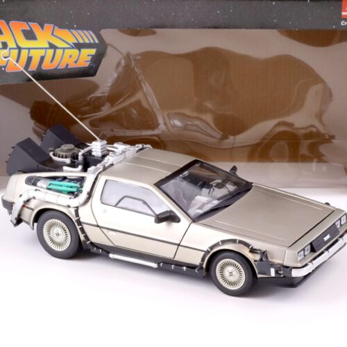 1:18 Sun Star 1983 Delorean DMC-12 Time Machine Back to the Future 1