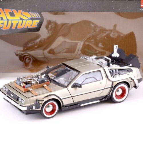 1:18 Sun Star 1987 Delorean DMC-12 Time Machine Back to the Future 3