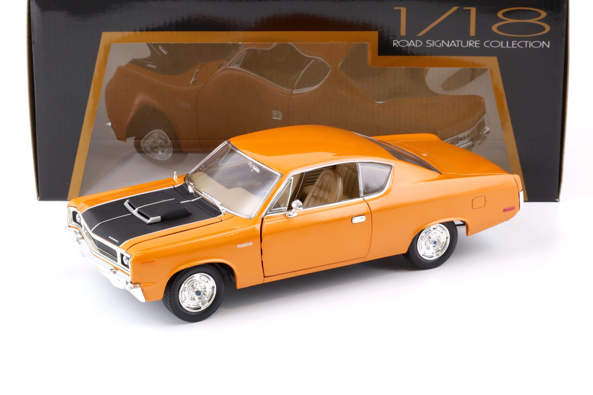 1:18 Road Signature 1970 AMC Rebel Coupe The Machine orange/ black
