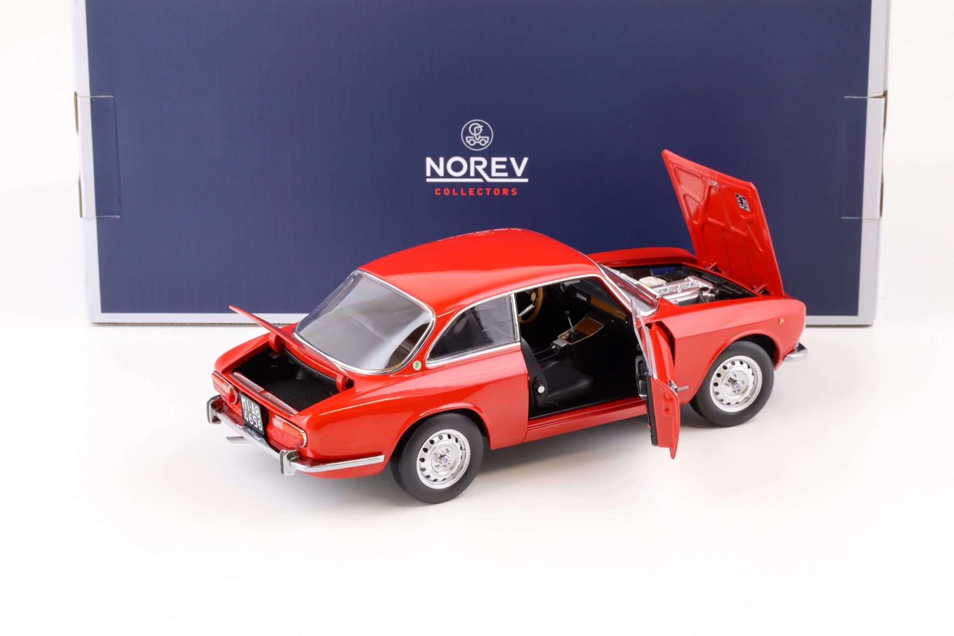 1:18 Norev Alfa Romeo 2000 GTV Coupe 1973 red Limited 1000 pcs.