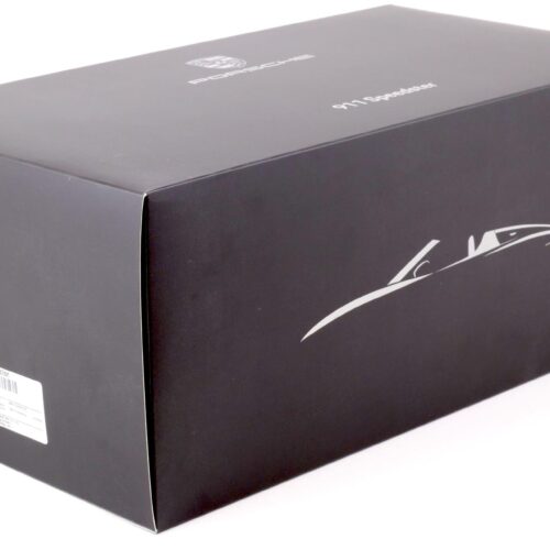 1:18 Spark Porsche 911 (991 II) Speedster black 2019 with display DEALER VERSION