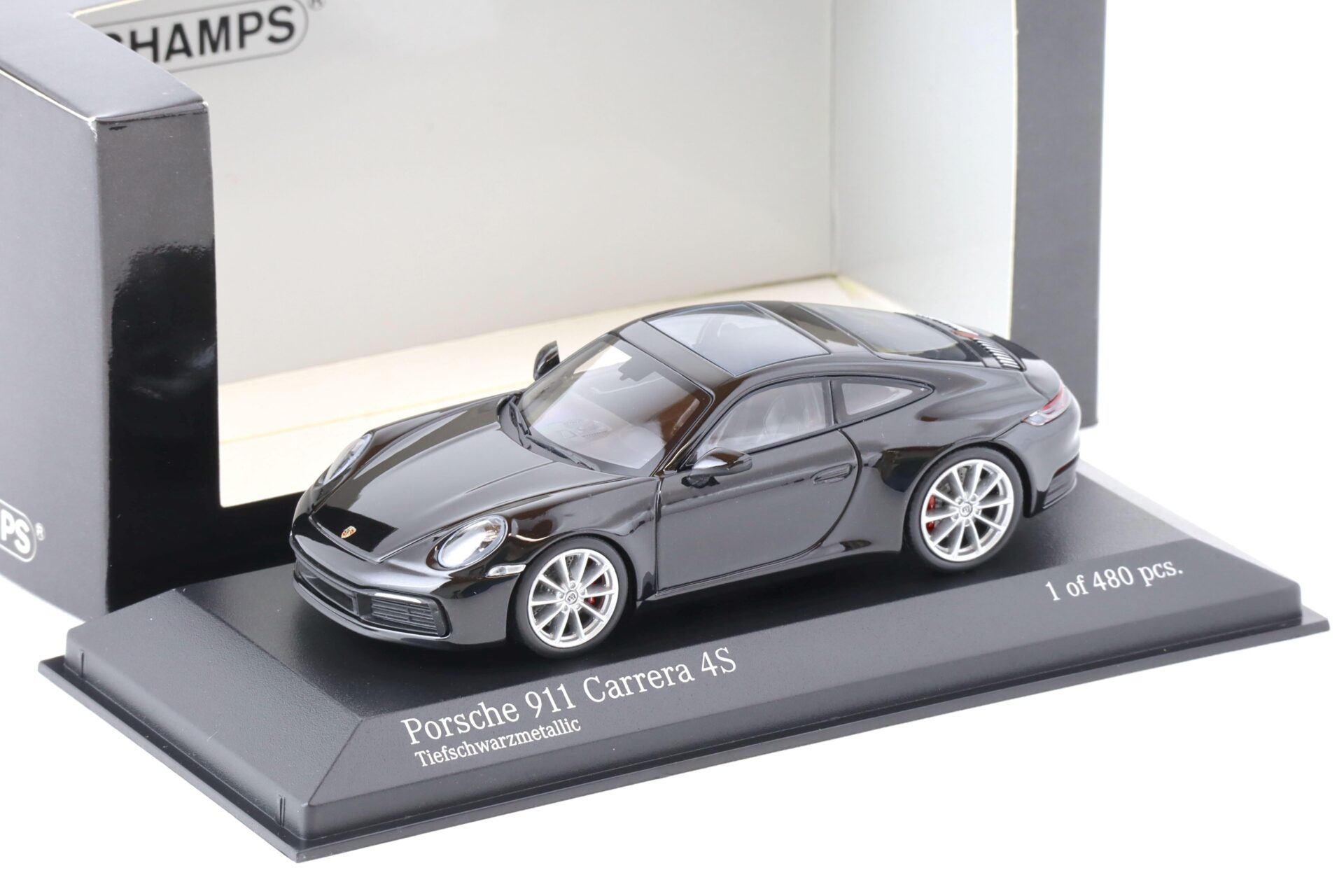 1:43 Minichamps Porsche 911 (992) Carrera 4S Coupe deep black metallic 2019