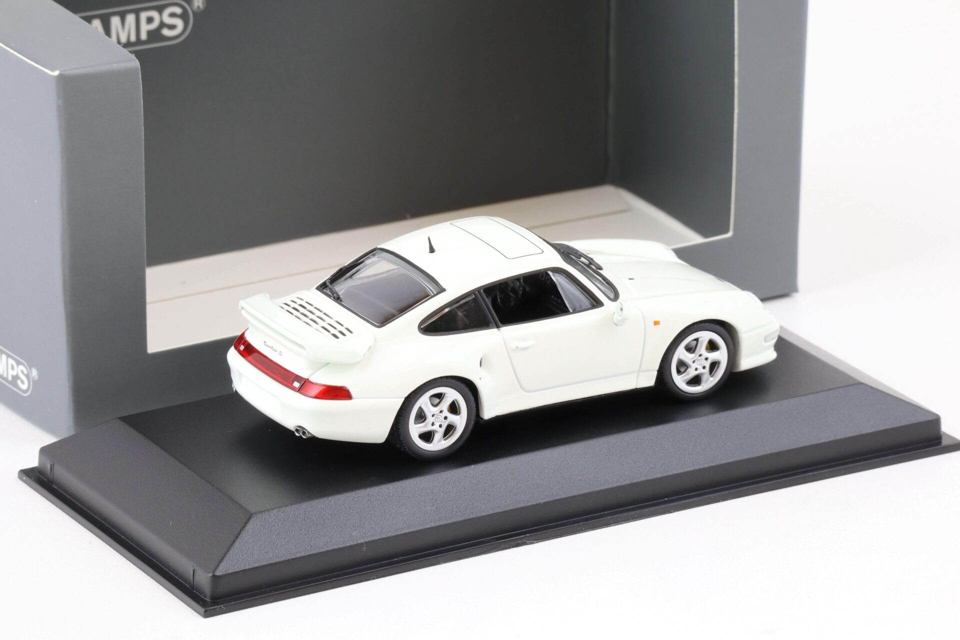 1:43 Minichamps Porsche 911 (993) Turbo S Coupe Grand Prix white - CA04316003