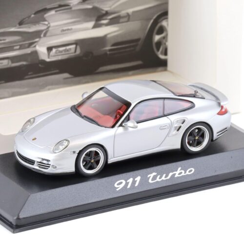 1:43 Minichamps Porsche 911 (997 II) Turbo Coupe GT silver History Collection