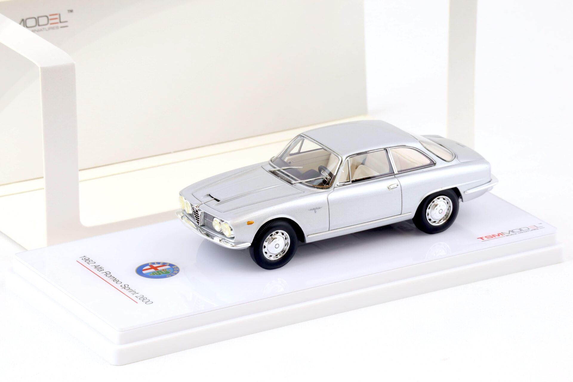 1:43 TSM 1962 Alfa Romeo Sprint 2600 light silver TSM164393