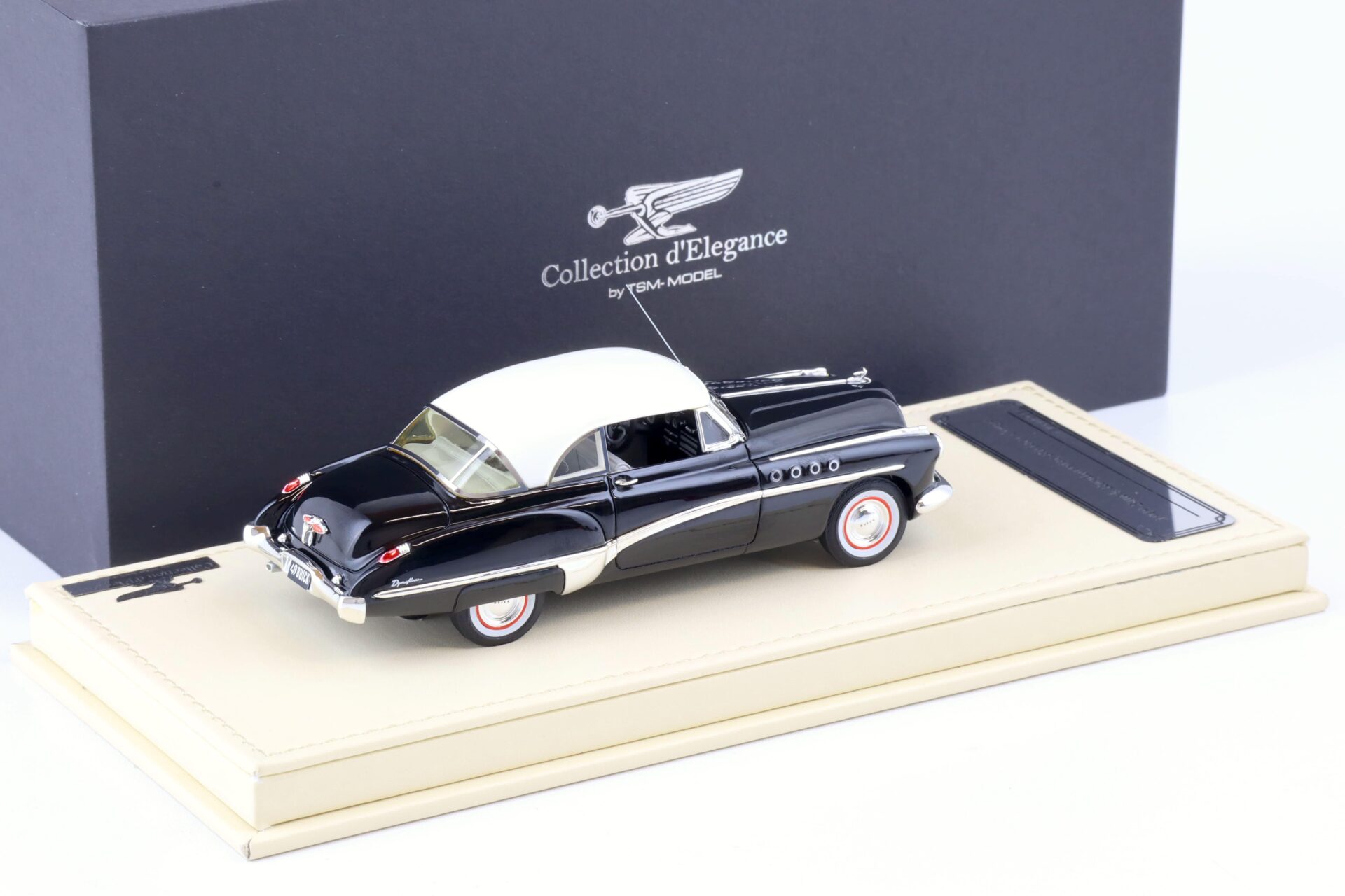 1:43 TSM 1949 Buick Roadmaster Riviera Coupe black TSMCE154308