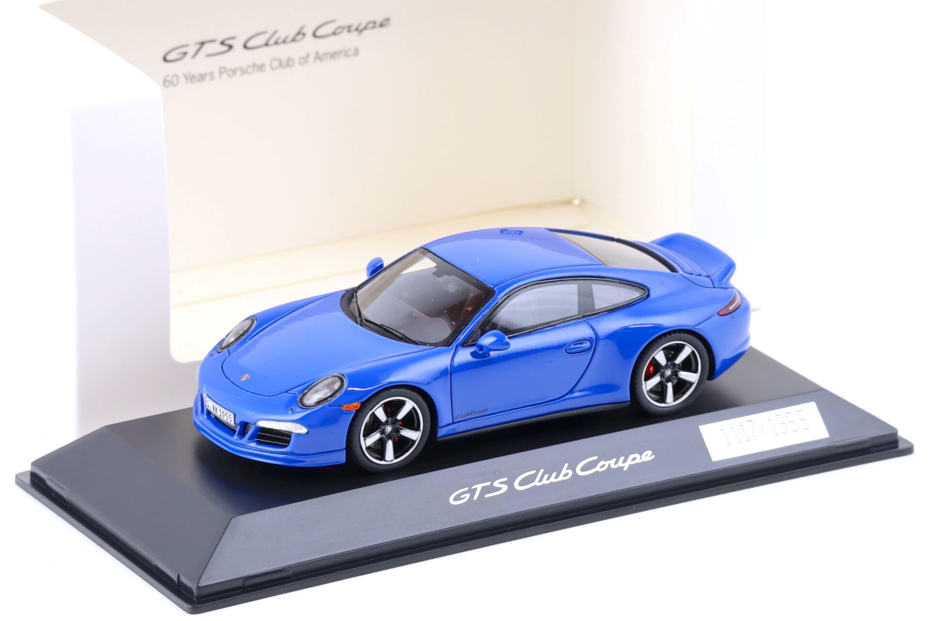 1:43 Spark Porsche 911 (991) GTS Club Coupe blue 60 Years Porsche Club America WAP DEALER
