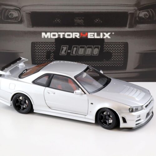 1:18 Motorhelix Nissan Skyline GT-R (R34) Z-Tune Nismo silver + engine M83404