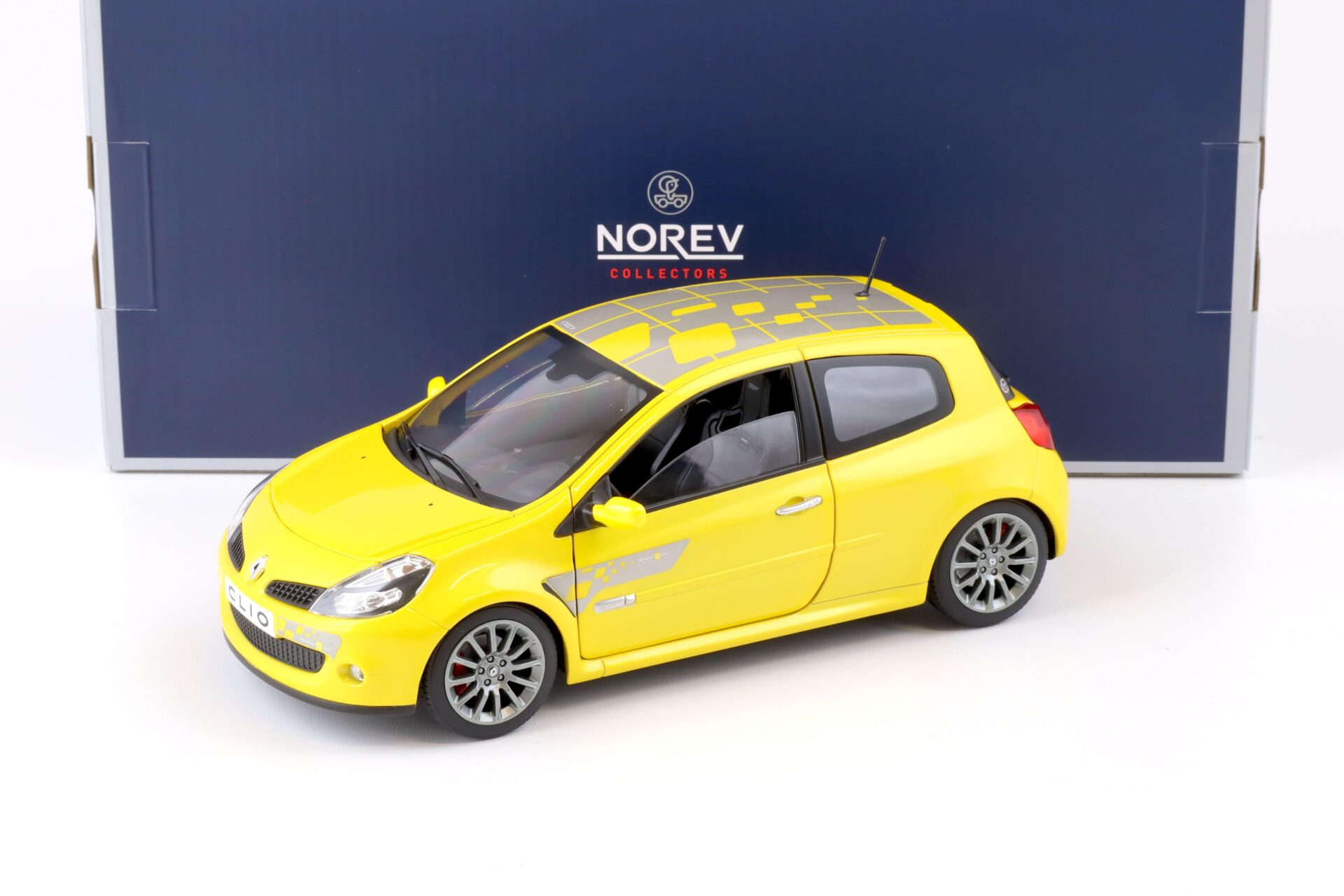 1:18 Norev Renault Clio R.S. F1 Team 2007 Sirius yellow