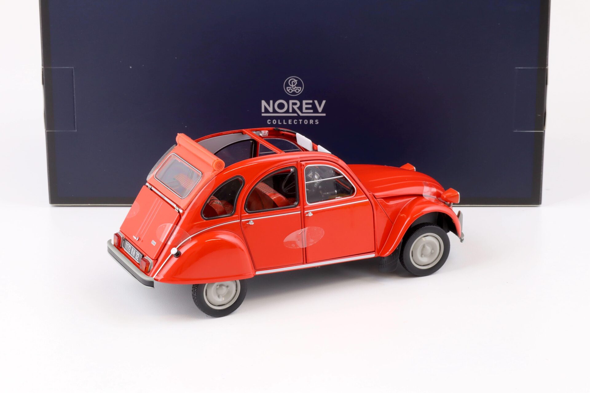 1:18 Norev Citroen 2CV Geranium red 1974 - Limited Edition 300 pcs.