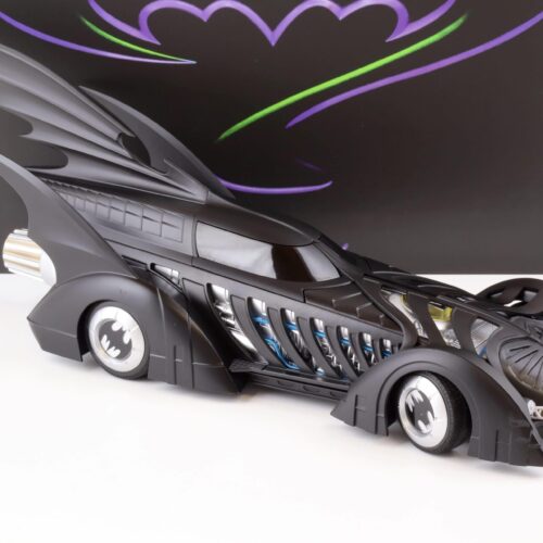 1:18 Hot Wheels Batman Forever Batmobile 1995 matt black BLY43