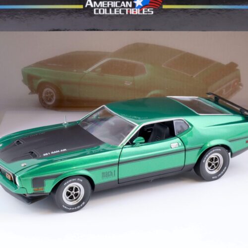 1:18 Sun Star 1971 Ford Mustang Mach 1 Coupe Ram Air 351 green metallic
