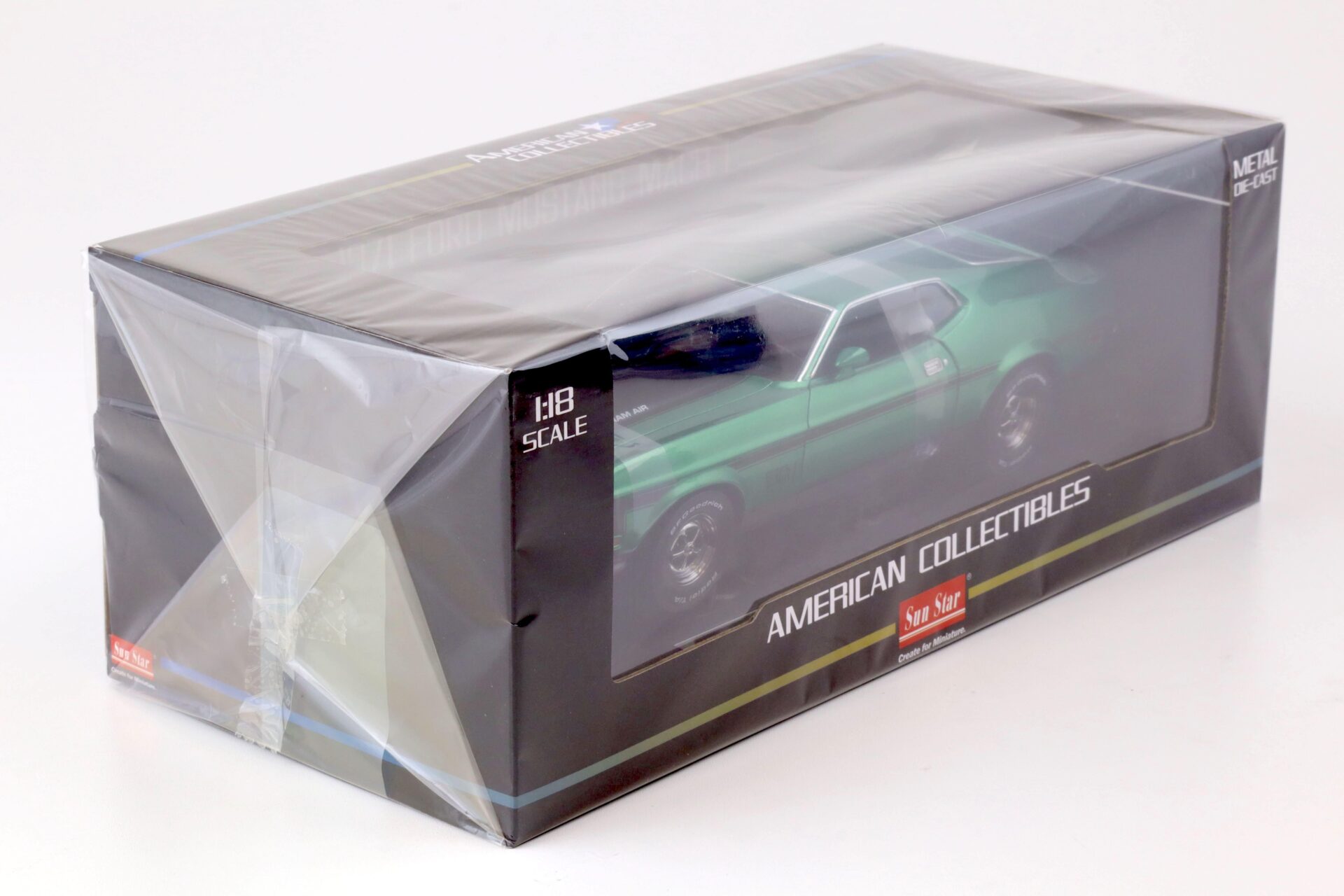 1:18 Sun Star 1971 Ford Mustang Mach 1 Coupe Ram Air 351 green metallic