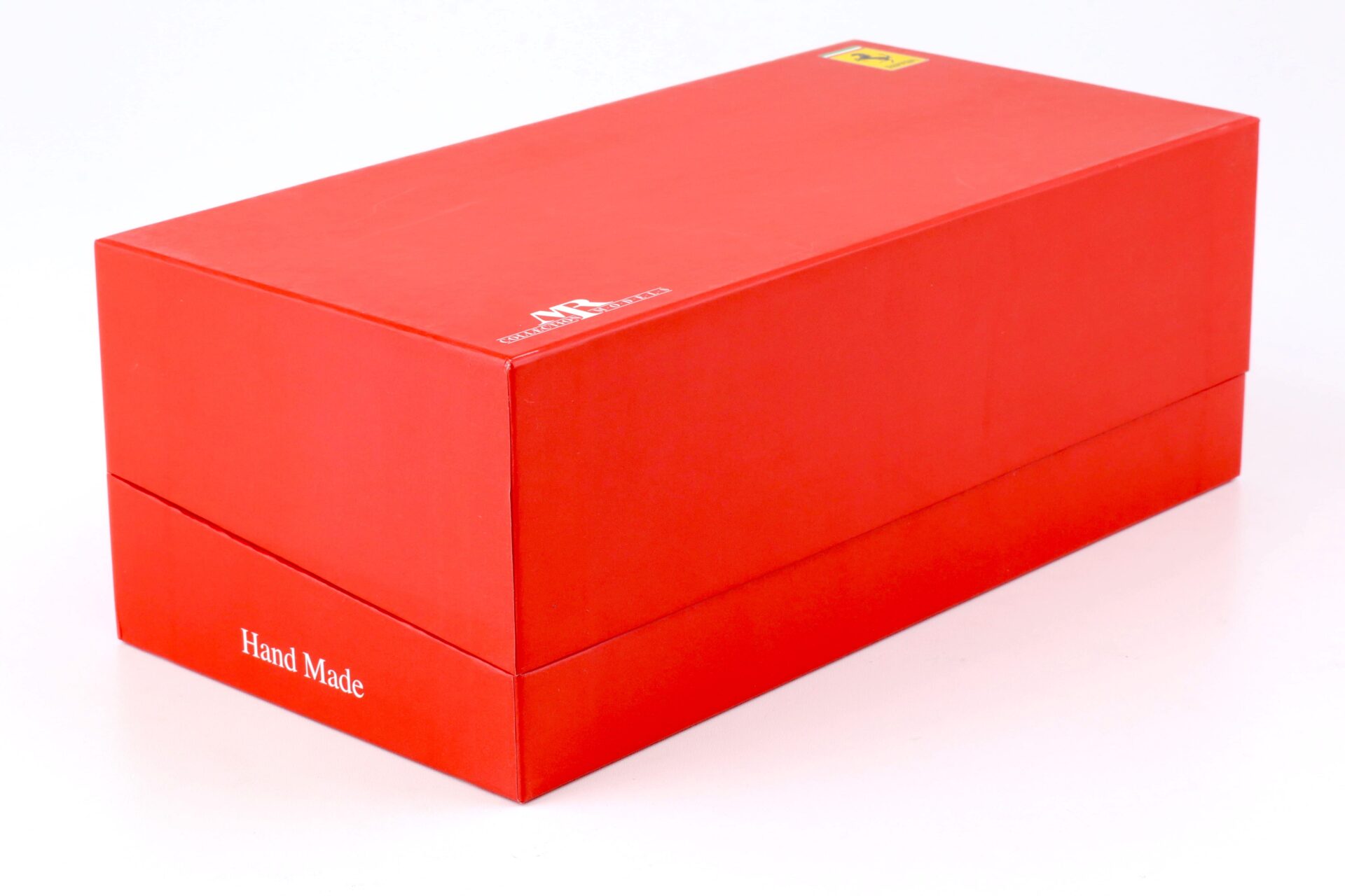 1:18 MR Collection Ferrari FF white/ silver pearl FERR04B