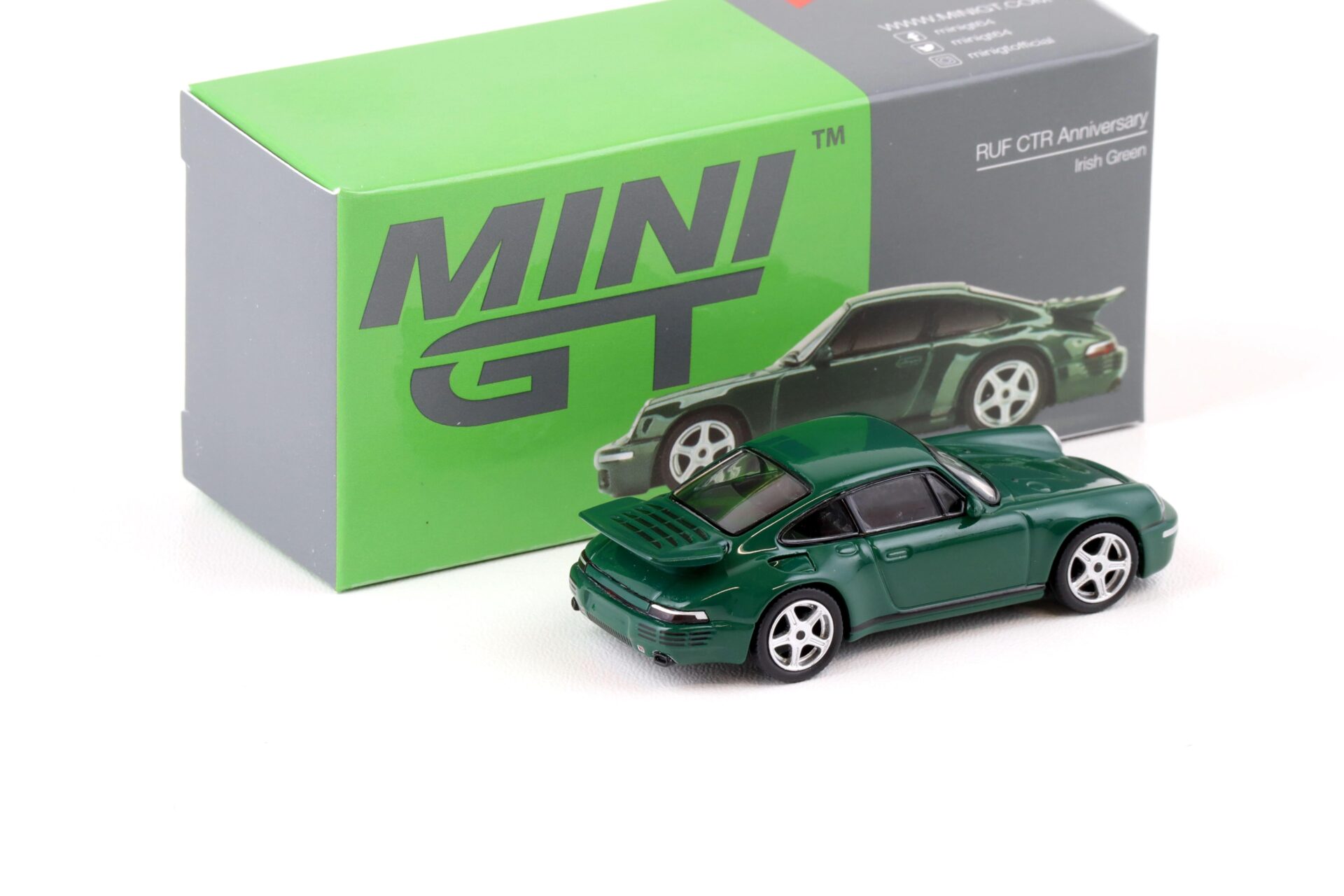 1:64 TSM Mini GT Porsche 911 RUF CTR Anniversary Irish green