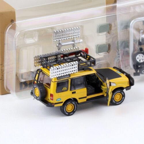 1:64 BMC BM Creations 1998 Land Rover Discovery 1 RHD Camel Trophy yellow