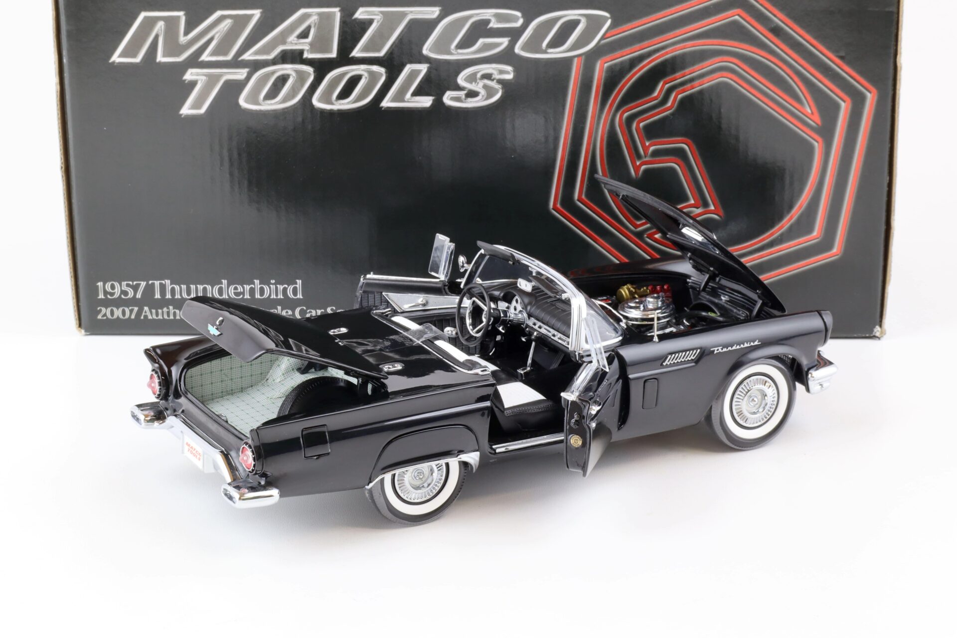 1:18 ERTL RC2 Authentics MATCO TOOLS 1957 Ford Thunderbird black