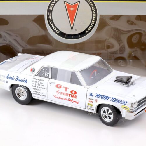 1:18 Sun Star 1964 Pontiac GTO Arnie Farmer BESWICK Mystery Tornado white