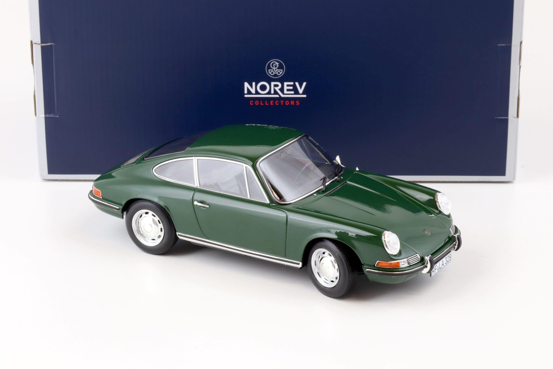 1:18 Norev Porsche 911 L Coupe 1968 irish green 187640