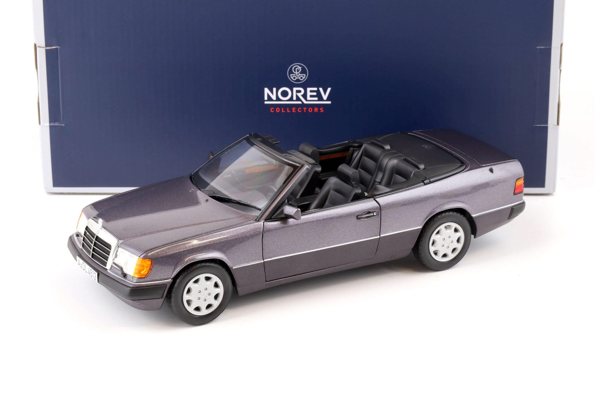 ID 75980 orig 1.jpg 1:18 Norev Mercedes 300 CE-24 A124 Convertible 1990 bornit purple metallic 183567