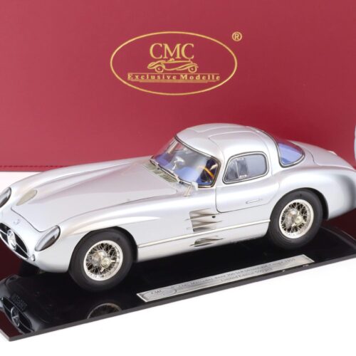 1:18 CMC Mercedes 300 SLR Coupe 1955 silver/ blue with figure M-246 - Limited 500 pcs.