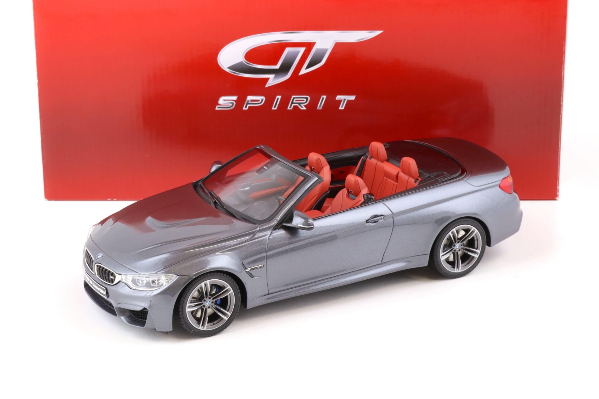 ID 76101 orig.jpg 1:18 GT Spirit GT081 BMW M4 (F83) Convertible grey metallic