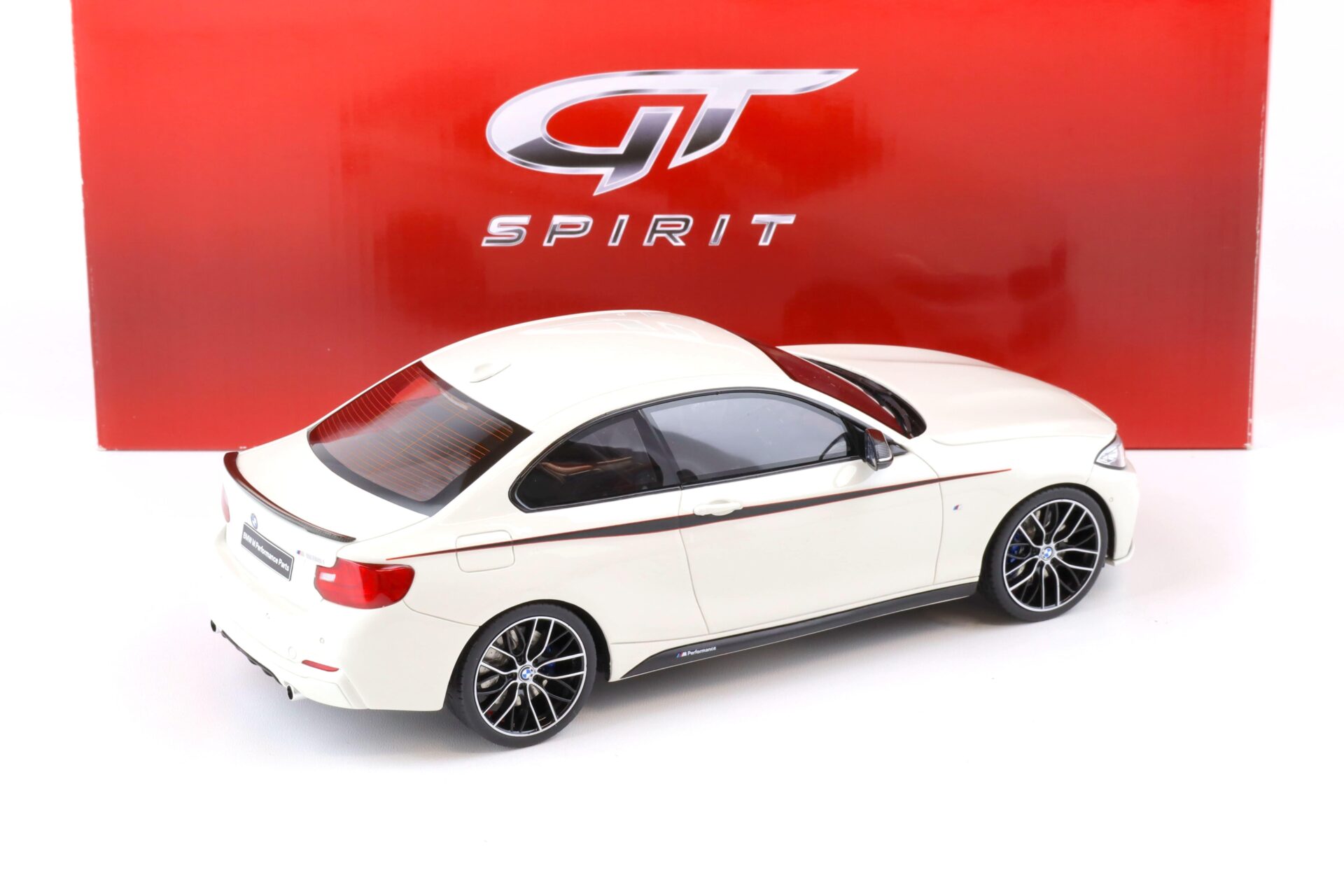 1:18 GT Spirit GT711 BMW M235i Coupe M-Performance white 2015