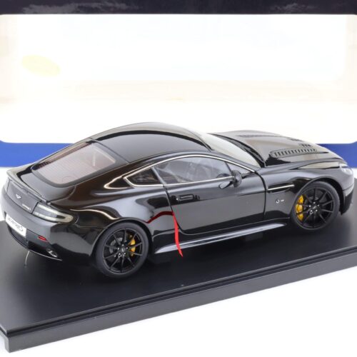 1:18 AUTOart Aston Martin V12 Vantage S Coupe Jet black 2015