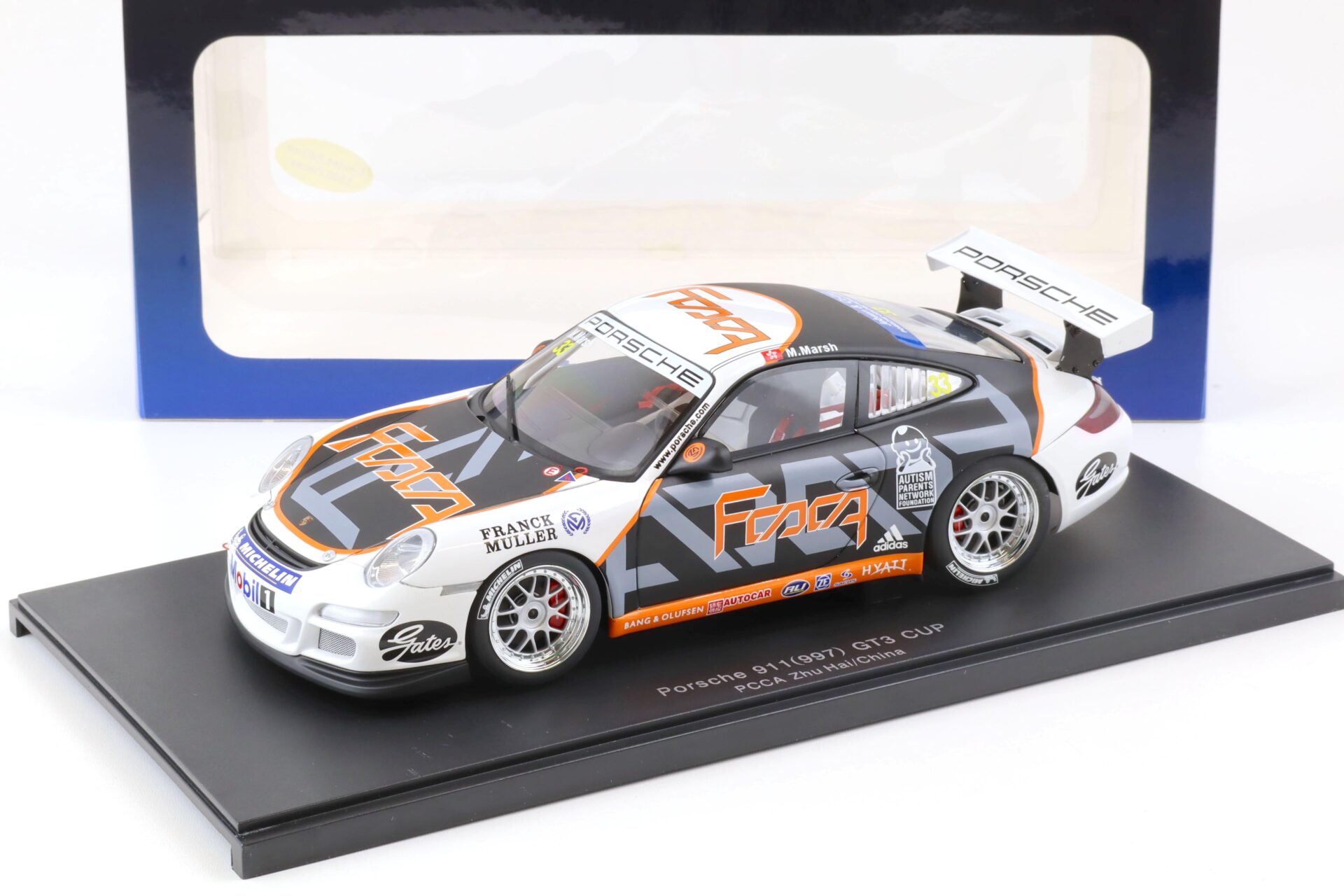 1:18 AUTOart Porsche 911 (997) GT3 CUP PCCA Zhuhai/China 2006 Matthew Marsh #33