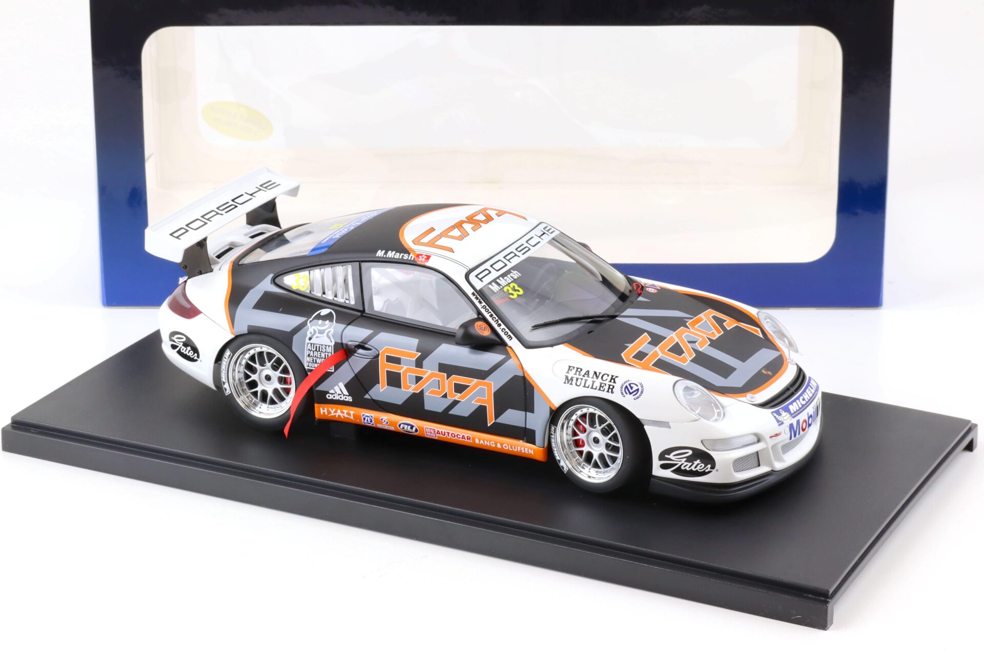 1:18 AUTOart Porsche 911 (997) GT3 CUP PCCA Zhuhai/China 2006 Matthew Marsh #33