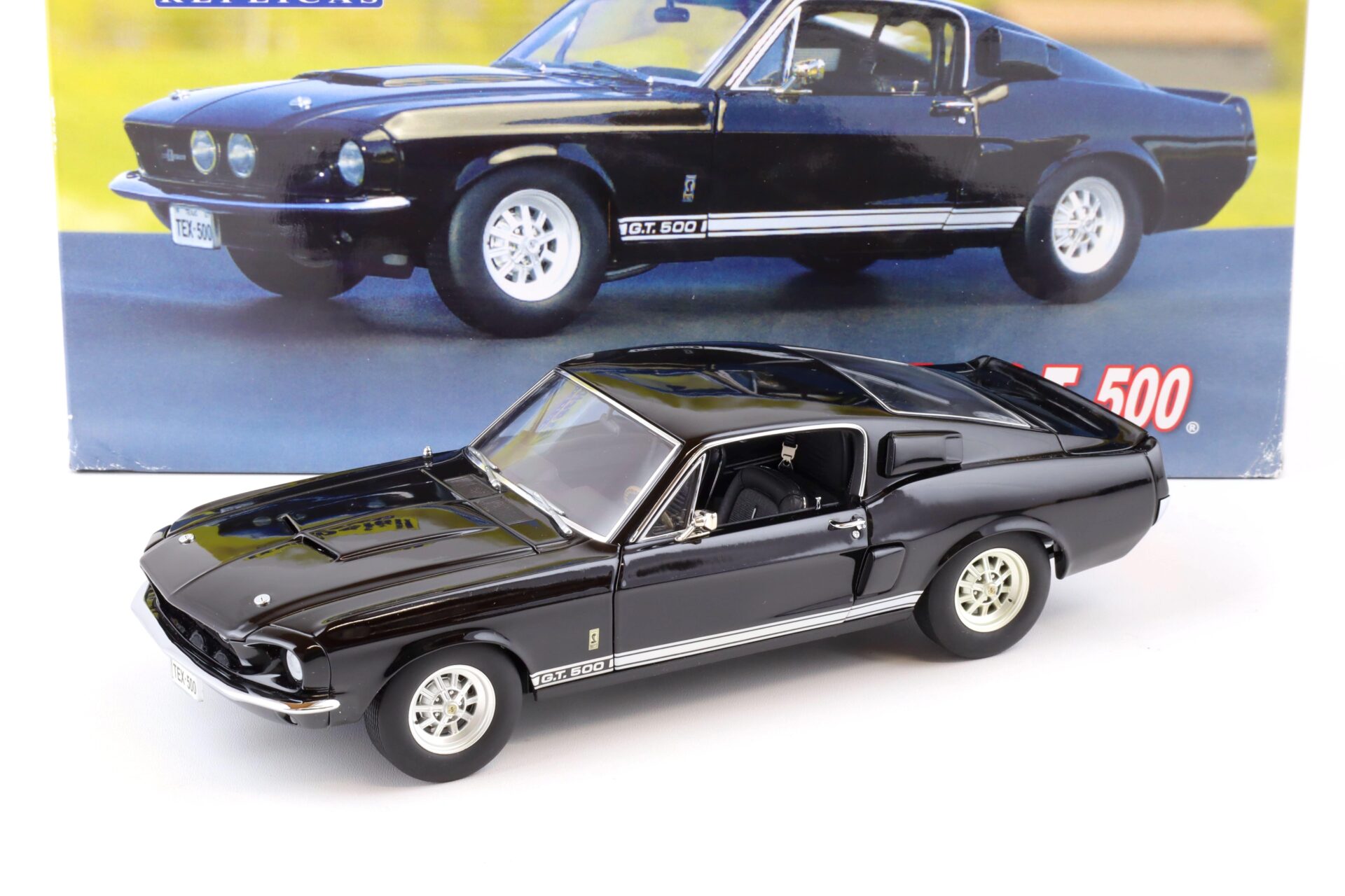 ID 76267 orig 1.jpg 1:18 Exact Detail 1967 Ford Mustang Shelby GT500 Coupe Raven black