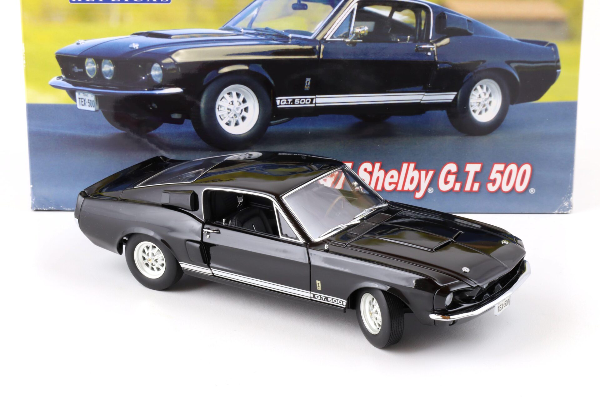 1:18 Exact Detail 1967 Ford Mustang Shelby GT500 Coupe Raven black