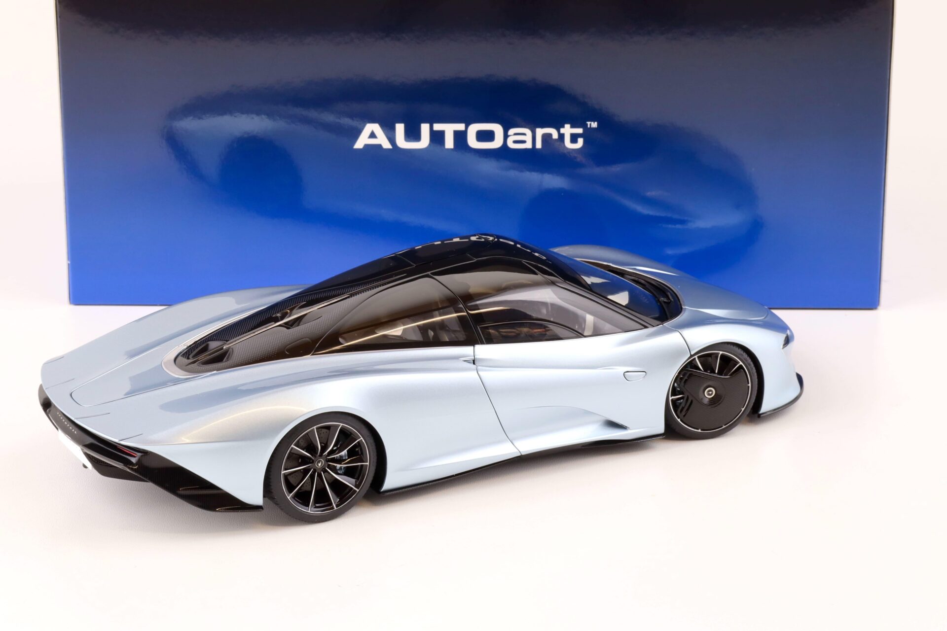 1:18 AUTOart McLaren Speedtail 2020 Frozen blue metallic 76086