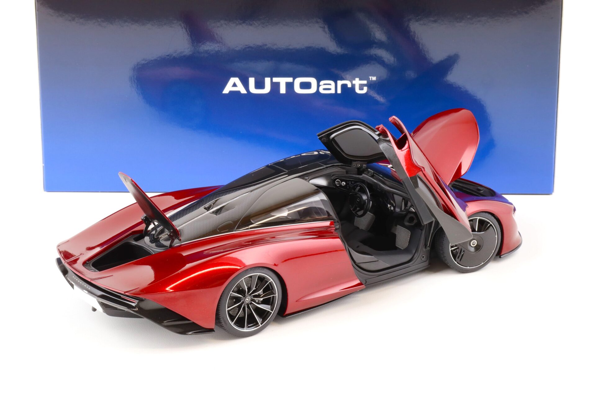 1:18 AUTOart McLaren Speedtail 2020 Volcano red metallic 76087