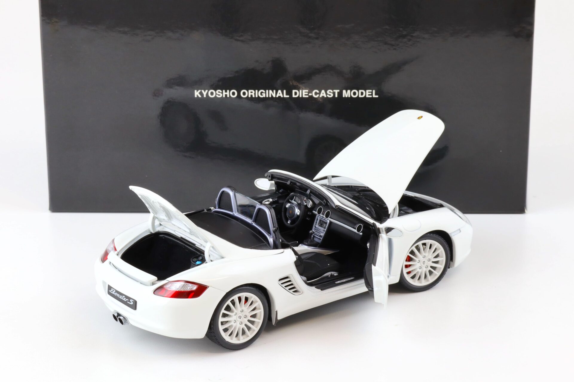 1:18 Kyosho Porsche Boxster S (987) white 08382W