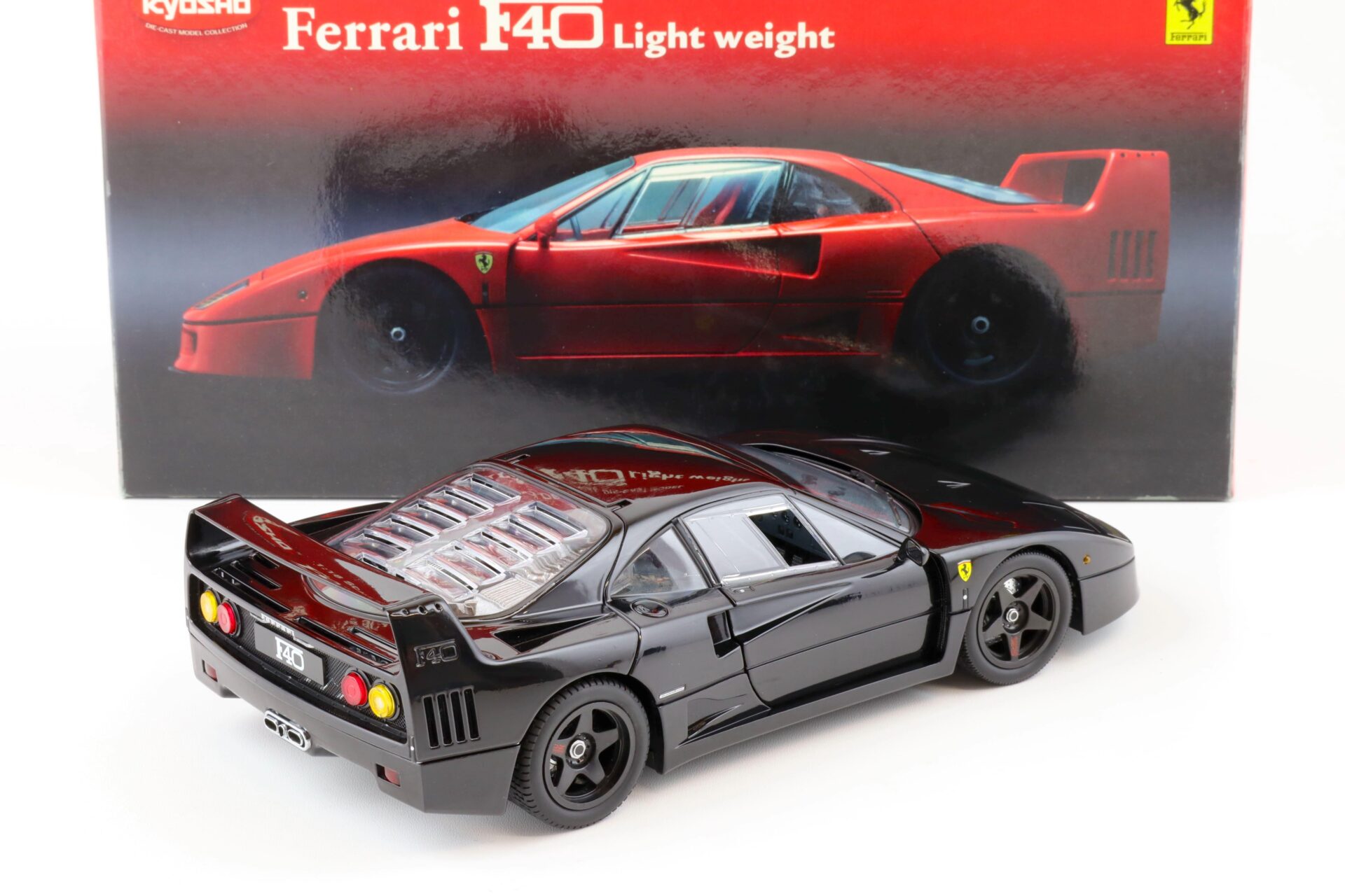 1:18 Kyosho Ferrari F40 Light Weight Version black 0812BK