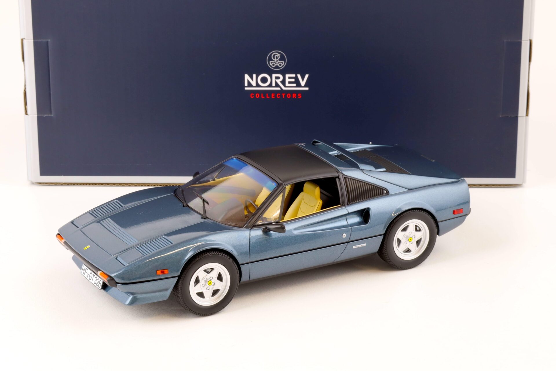 1:18 Norev Ferrari 308 GTS Quattrovalvole 1982 blue metallic - Limited 1000 pcs.