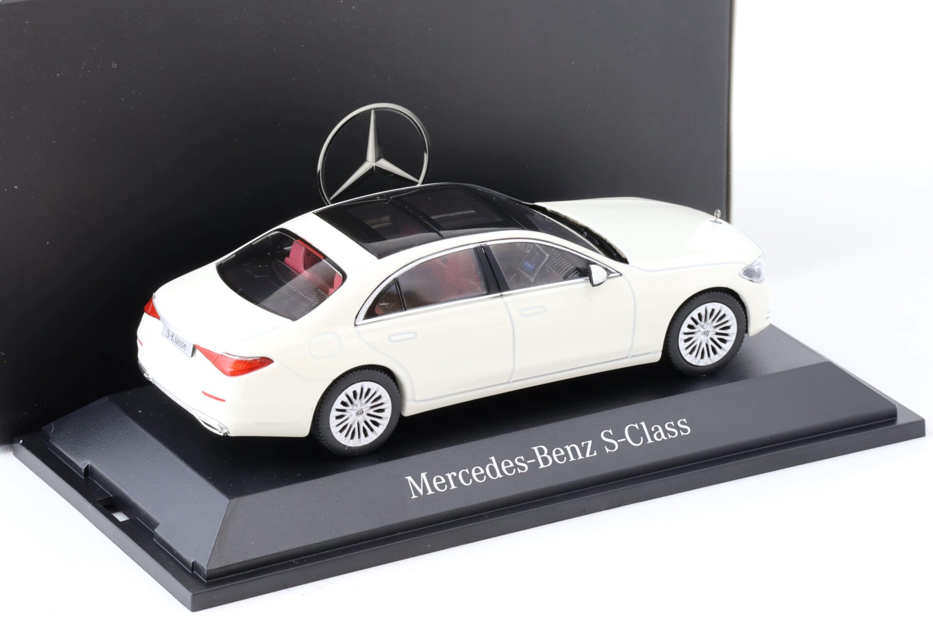 1:43 Herpa Mercedes S Class V223 designo diamond white bright DEALER VERSION
