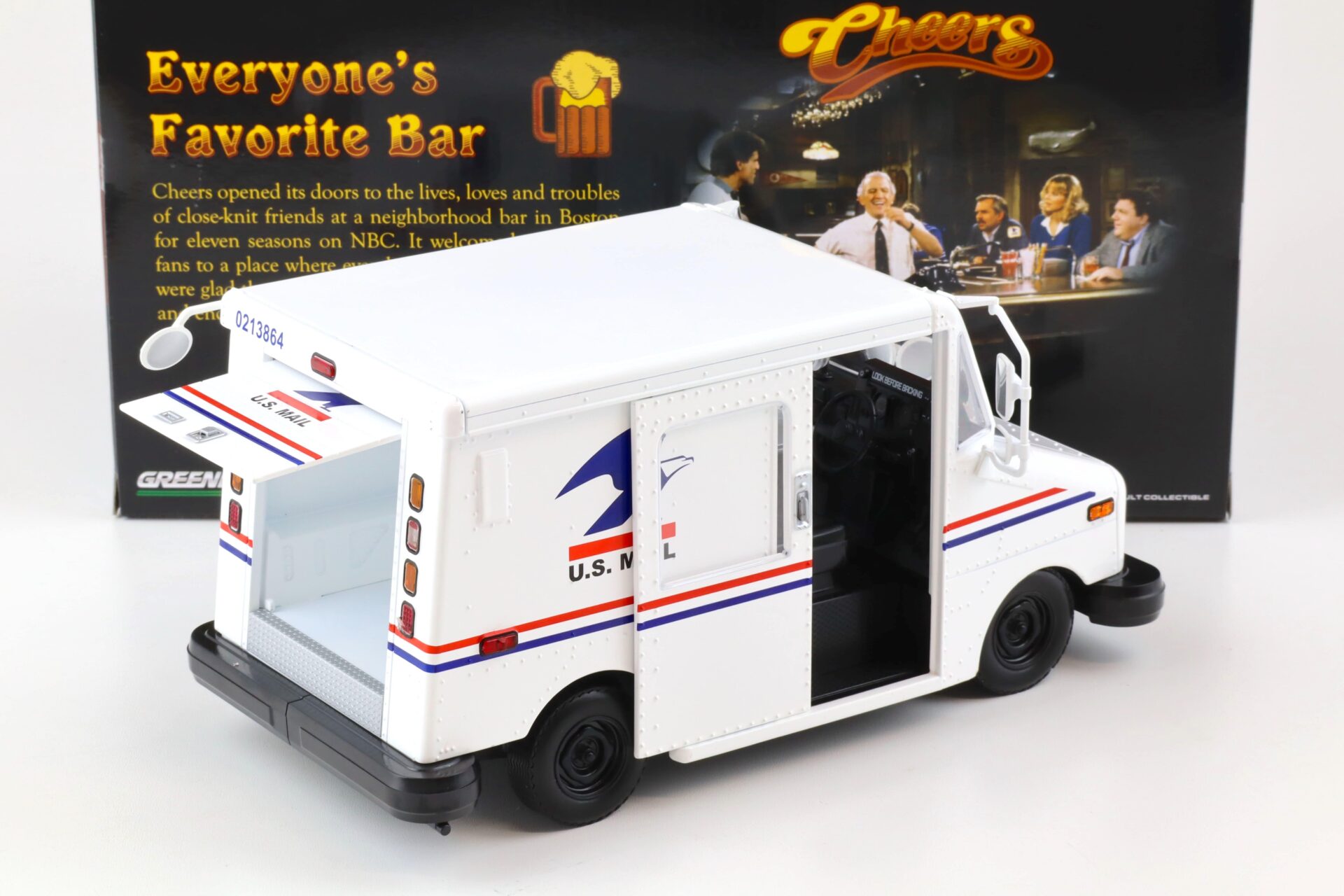 1:18 Greenlight US MAIL Long-Life Postal Service Delivery Van TV Series CHEERS white
