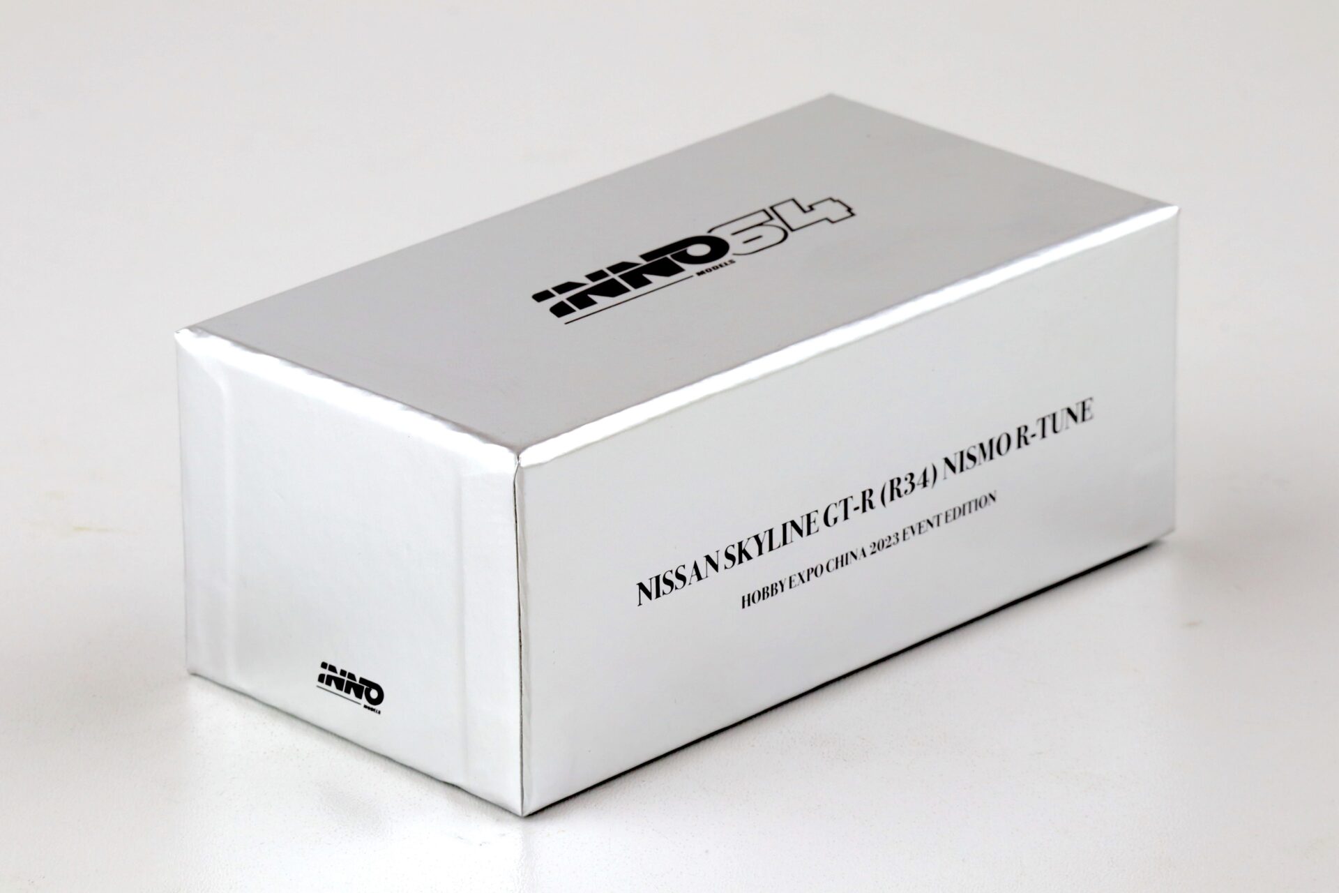 1:64 INNO64 Nissan Skyline (R34) GT-R Nismo R-Tune Hobby Expo China 2023 silver chrome