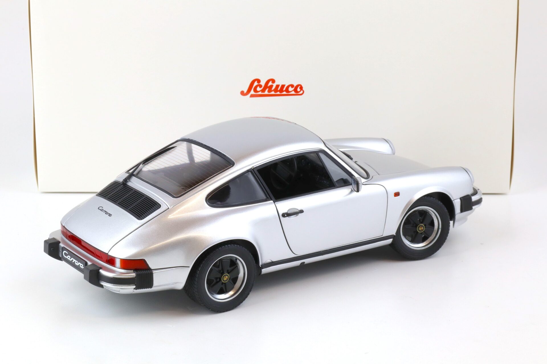 1:12 Schuco Porsche 911 Carrera 3.2 Coupe silver metallic