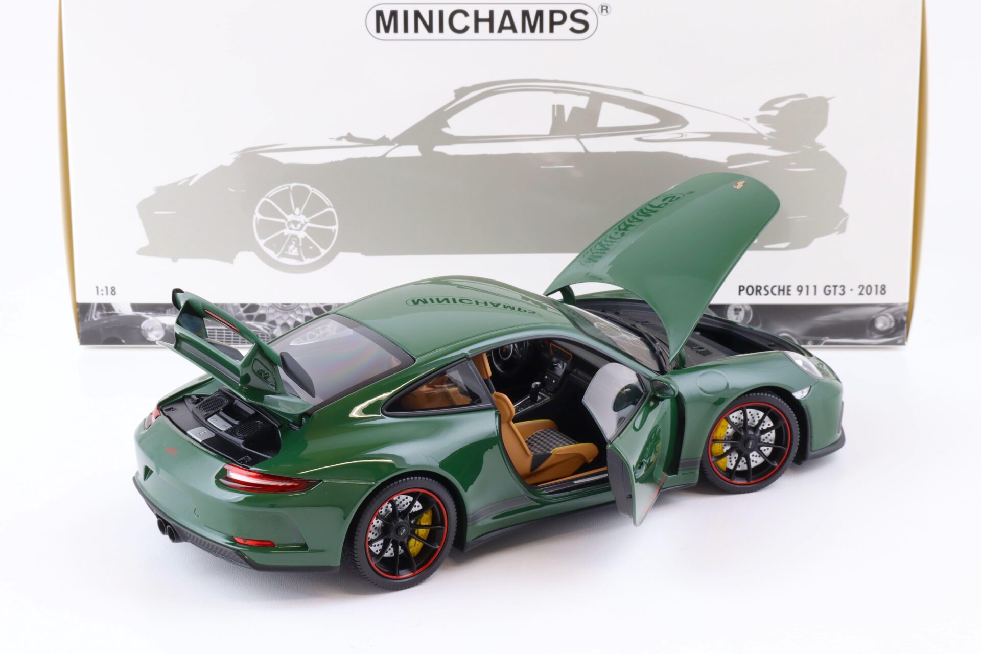 1:18 Minichamps Porsche 911 (991) GT3 Coupe 2018 dark green