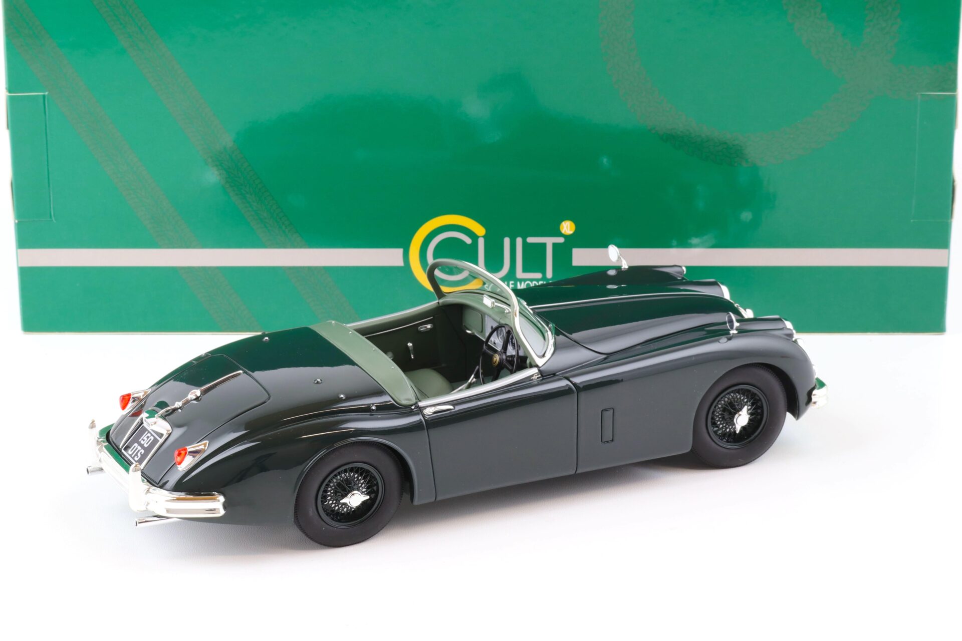 1:18 Cult Scale Jaguar XK150 OTS Roadster 1958 dark green CML030-1