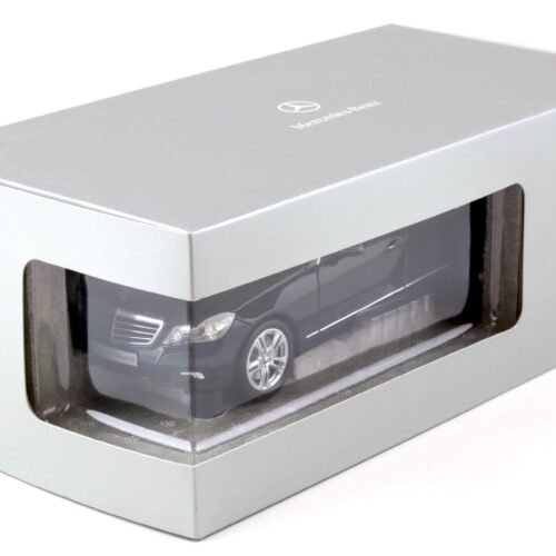 1:18 Minichamps Mercedes E-Klasse T-Modell S212 obsidian black DEALER VERSION