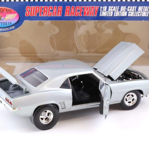 1:18 Highway61 Supercar 1969 Chevrolet Camaro 427 Super/Street Coupe Cortez silver